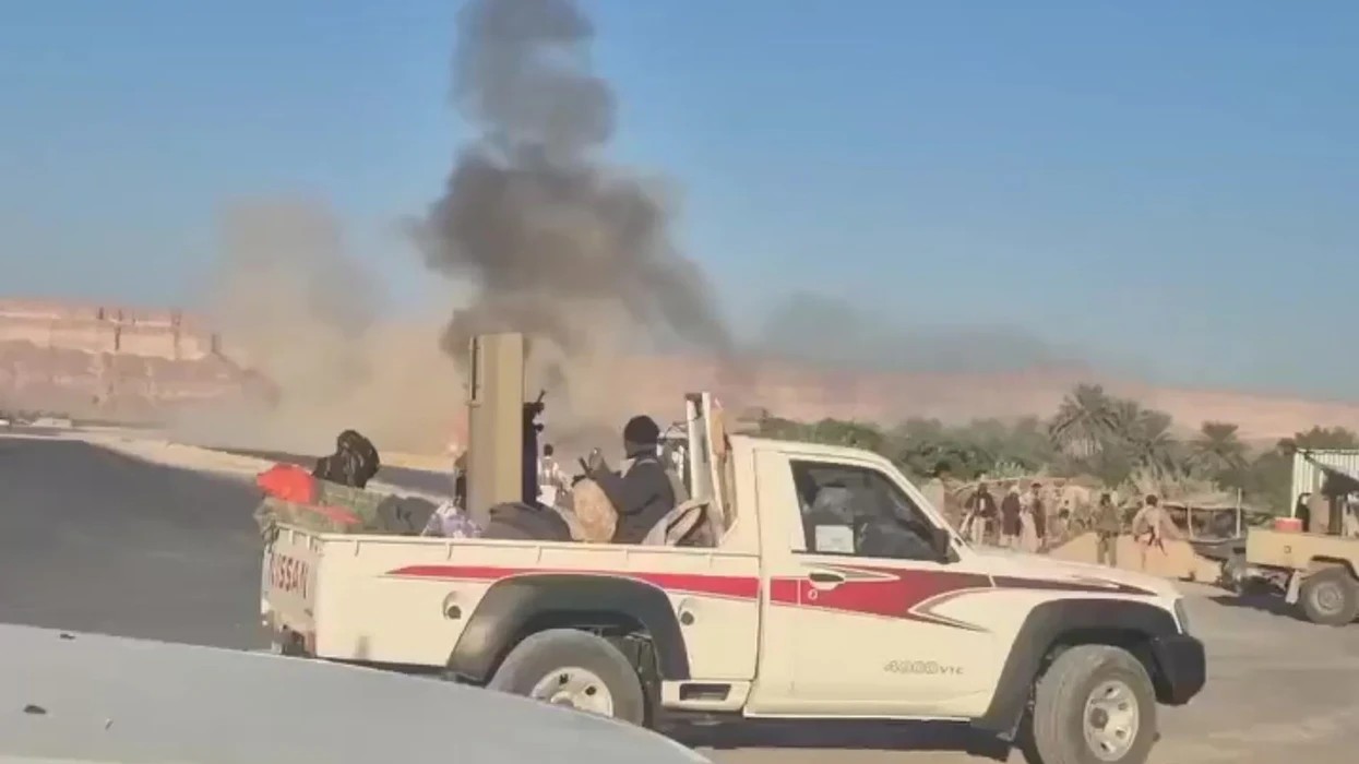 Arabia Saudite bombardon grupin e mbështetur nga Emiratet e Bashkuara Arabe në Jemen?