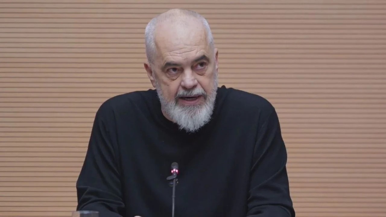 “Do dëmshpërblehen banesat dhe gjëja e gjallë”/ Rama porosi deputetëve: Shkoni pranë njerëzve të prekur nga përmbytja