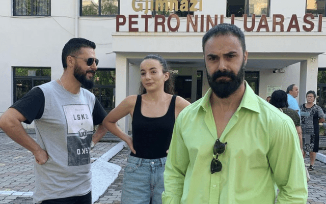 “Pervers, zhigolo”/ Vajza e Dr. Florit ka diçka për të thënë për Mirin: Nuk ka ndodhur KURRË që ai të…