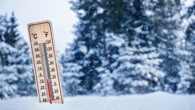 A do të ketë reshje bore në fundjavë?/ I ftohti polar “mbërthen” vendin, meteorologët paralajmëron: Kujdes, priten…