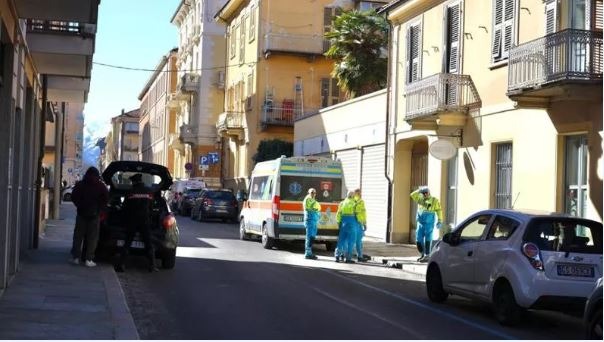 Tronditëse/ Trupi i shqiptarit gjendet i pajetë brenda apartamentit, fqinjët njoftuan Policinë: Vinte erë e keqe