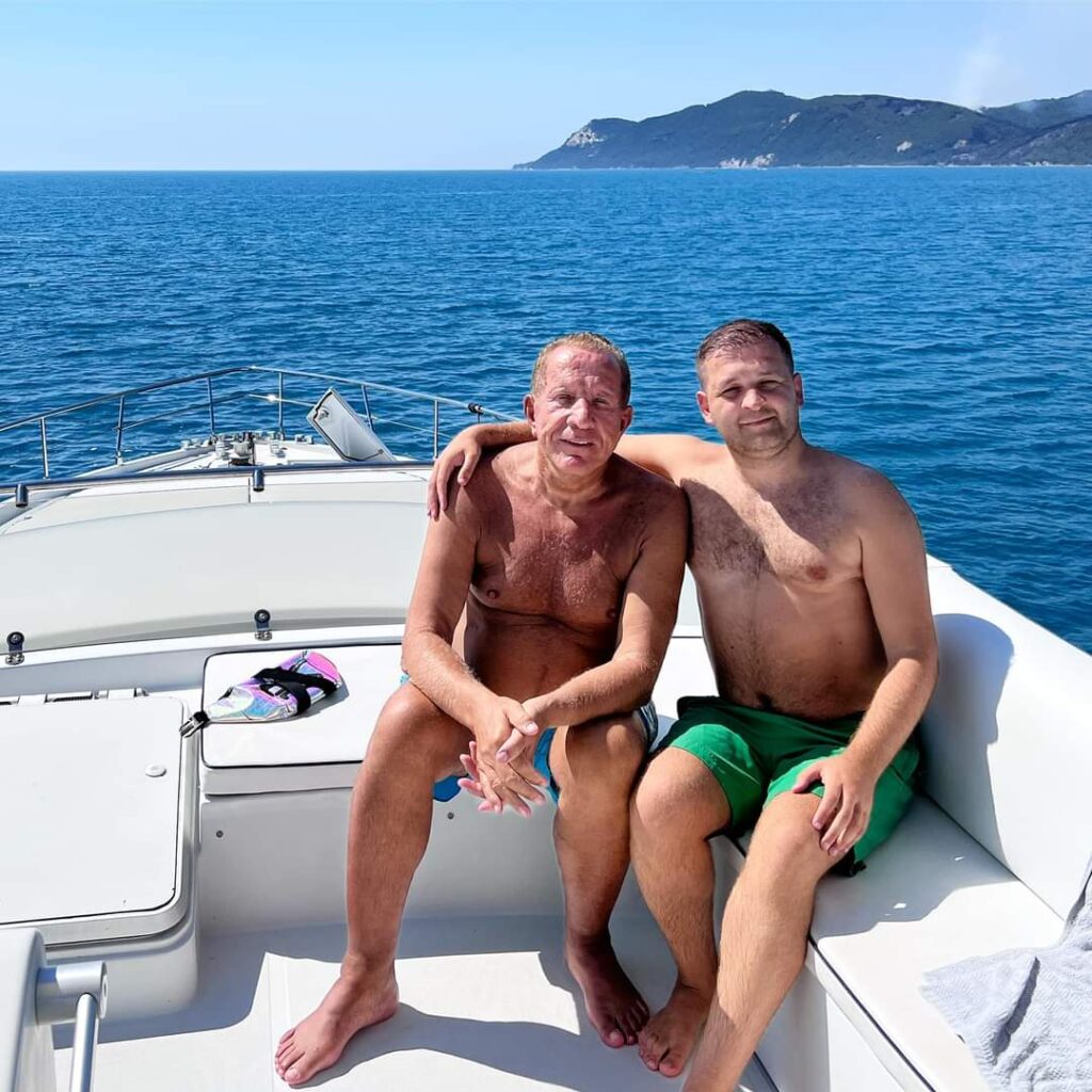 Reagon Behgjet Pacolli shpjegon si ia shlyu borxhin 100,000€ Naim Murseli…