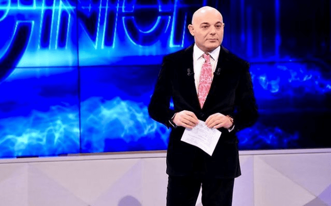 E pabesueshme, thyhet rekordi i Guinness në studion e Opinion! Blendi Fezviu njofton HISTORINË! (VIDEO)