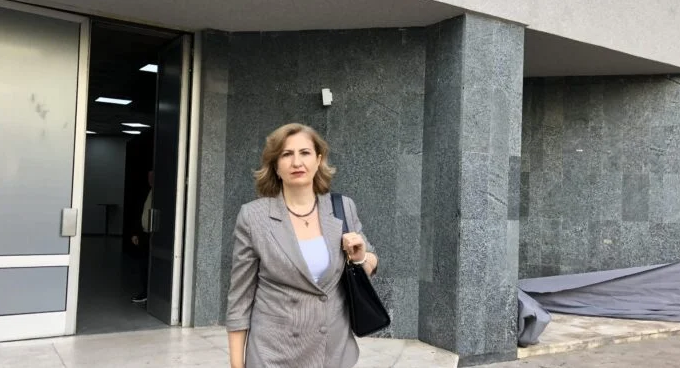 Kush është Rovena Zoto, prokurorja qe doli mbi policinë për të goditur Call Center-at mashtrues në Tirane!
