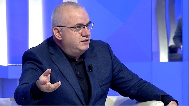 “Kanë ikur nga Dubai”, Artan Hoxha zbulon ‘strofullën’ e re të bosëve të krimit
