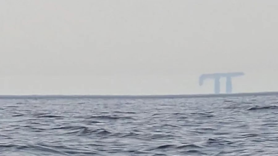 Në det shfaqet fenomeni i rrallë, jepen detajet e fundit se çfarë po ndodh aty..!